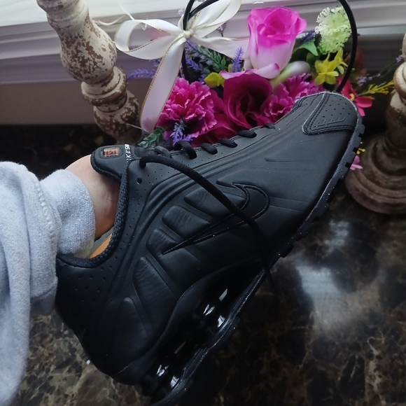 Nike Shox R4 Athletic/Lifestyle Streetwear Shoes Size 7 for Women - Picture 5 of 11